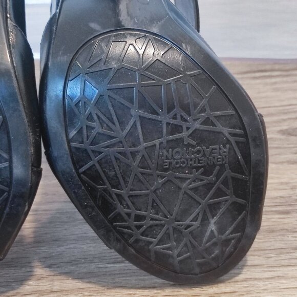 Kenneth Cole Reaction Sandals size 8 M Black High heel Leather Cross Strap - Picture 12 of 13